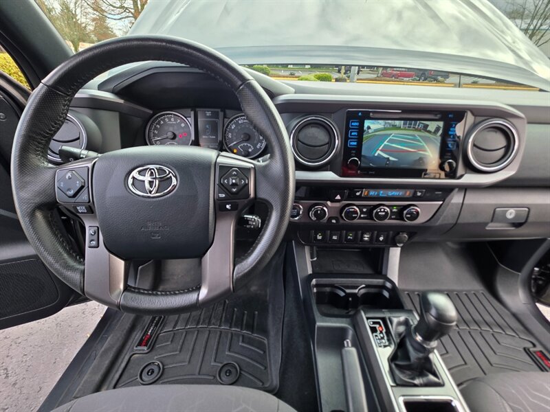 Used 2017 Toyota Tacoma TRD Off-Road w/ Premium & Technology Package image 37