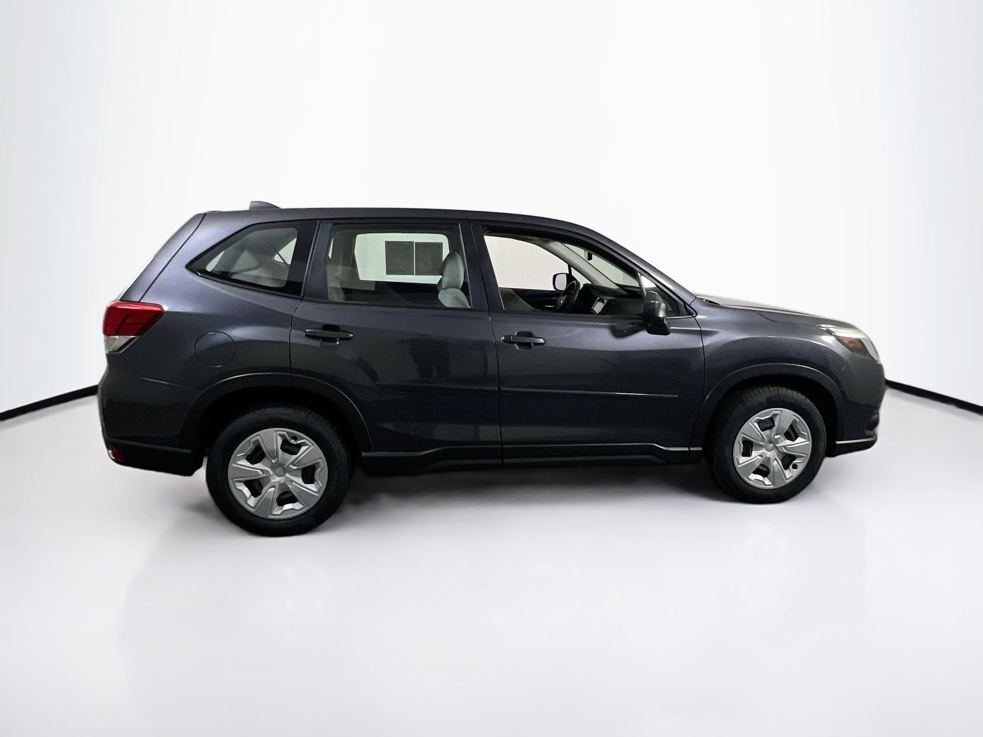 Used 2022 Subaru Forester AWD/4WD image 4