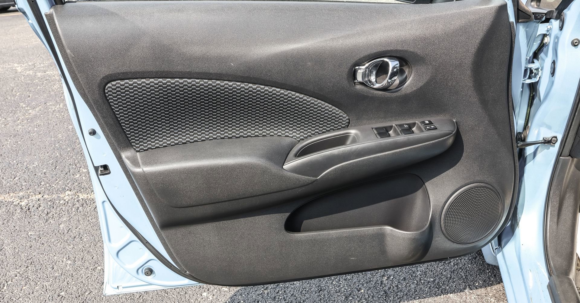 Used 2014 Nissan Versa Note SV w/ Sport Value Package image 31