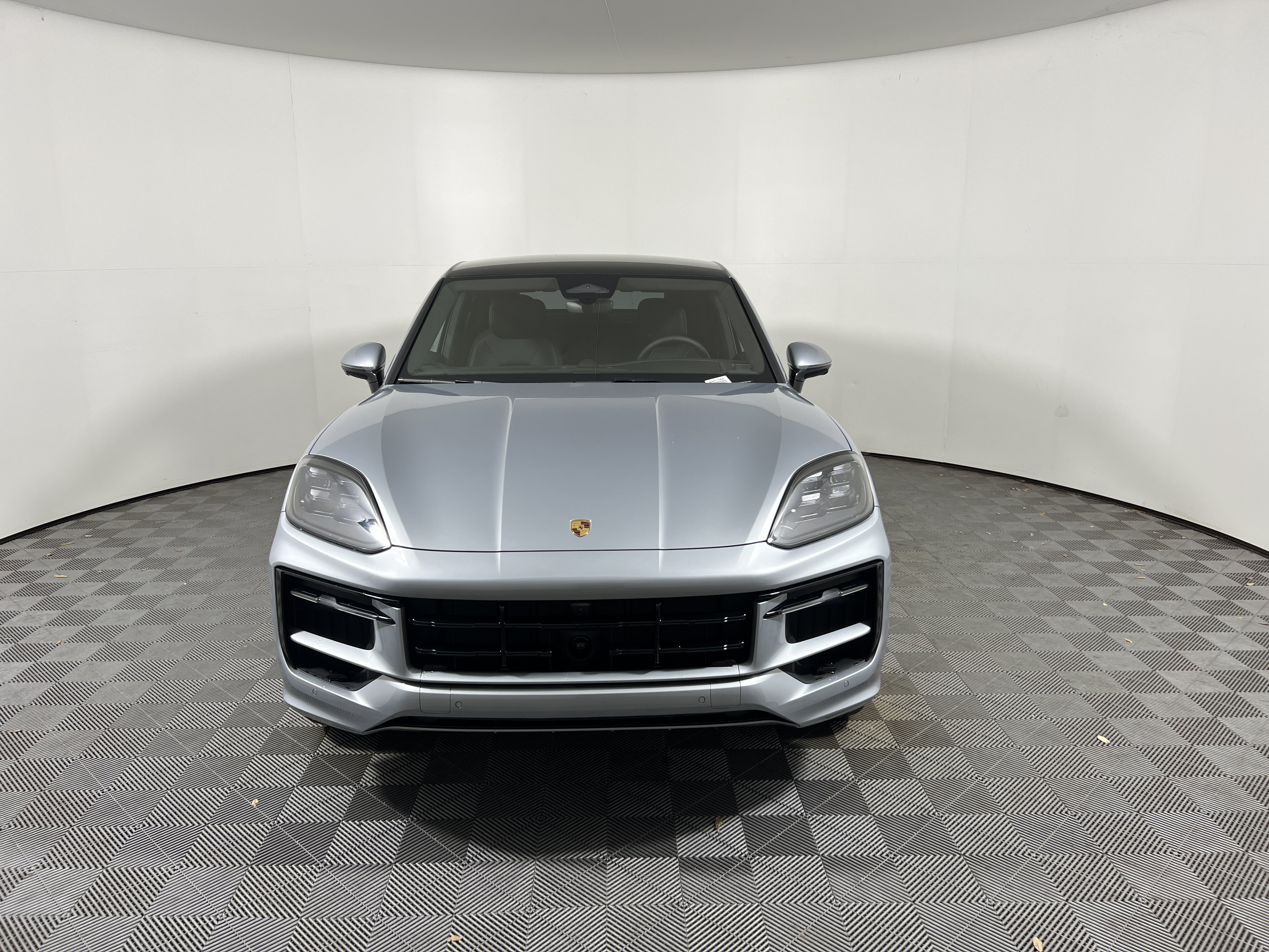 Certified 2026 Porsche Cayenne GTS AWD/4WD image 10