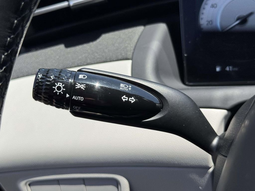 Used 2024 Hyundai Tucson Limited AWD/4WD image 21