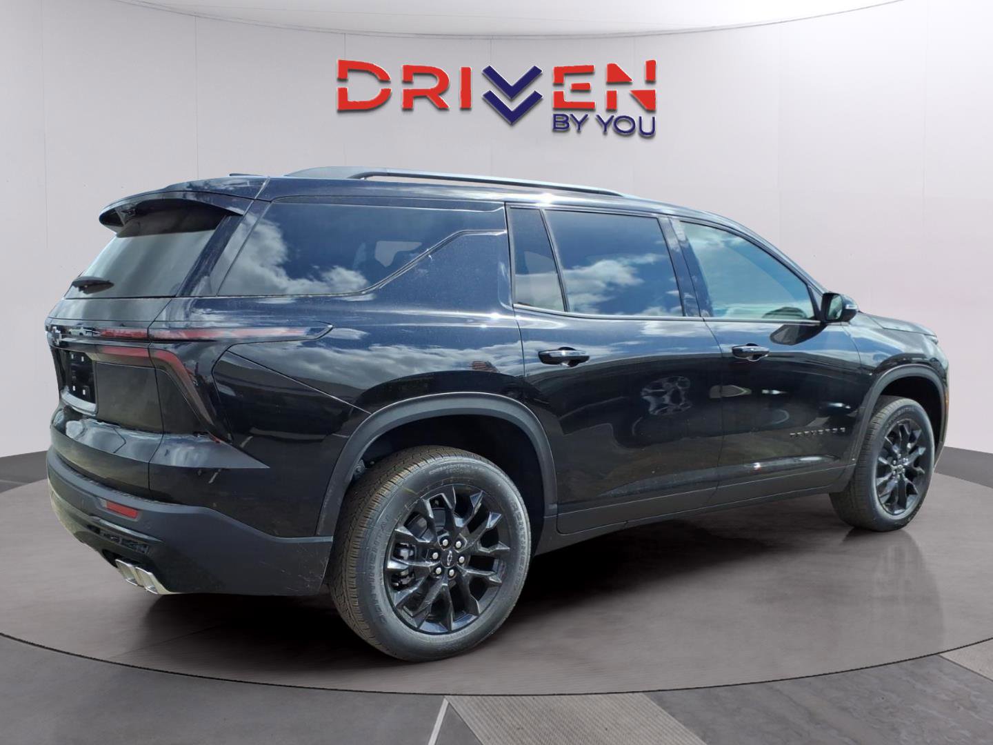 New 2026 Chevrolet Traverse LT image 5