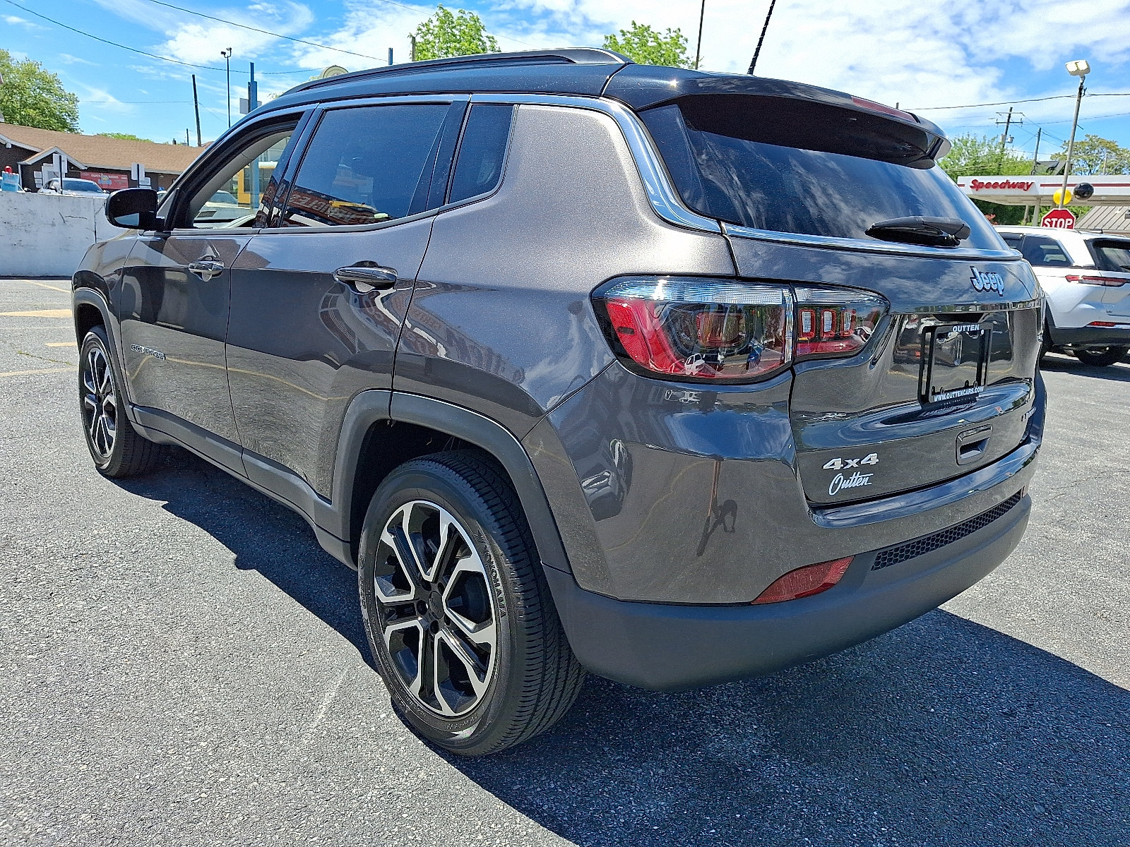 Used 2022 Jeep Compass Limited AWD/4WD image 4