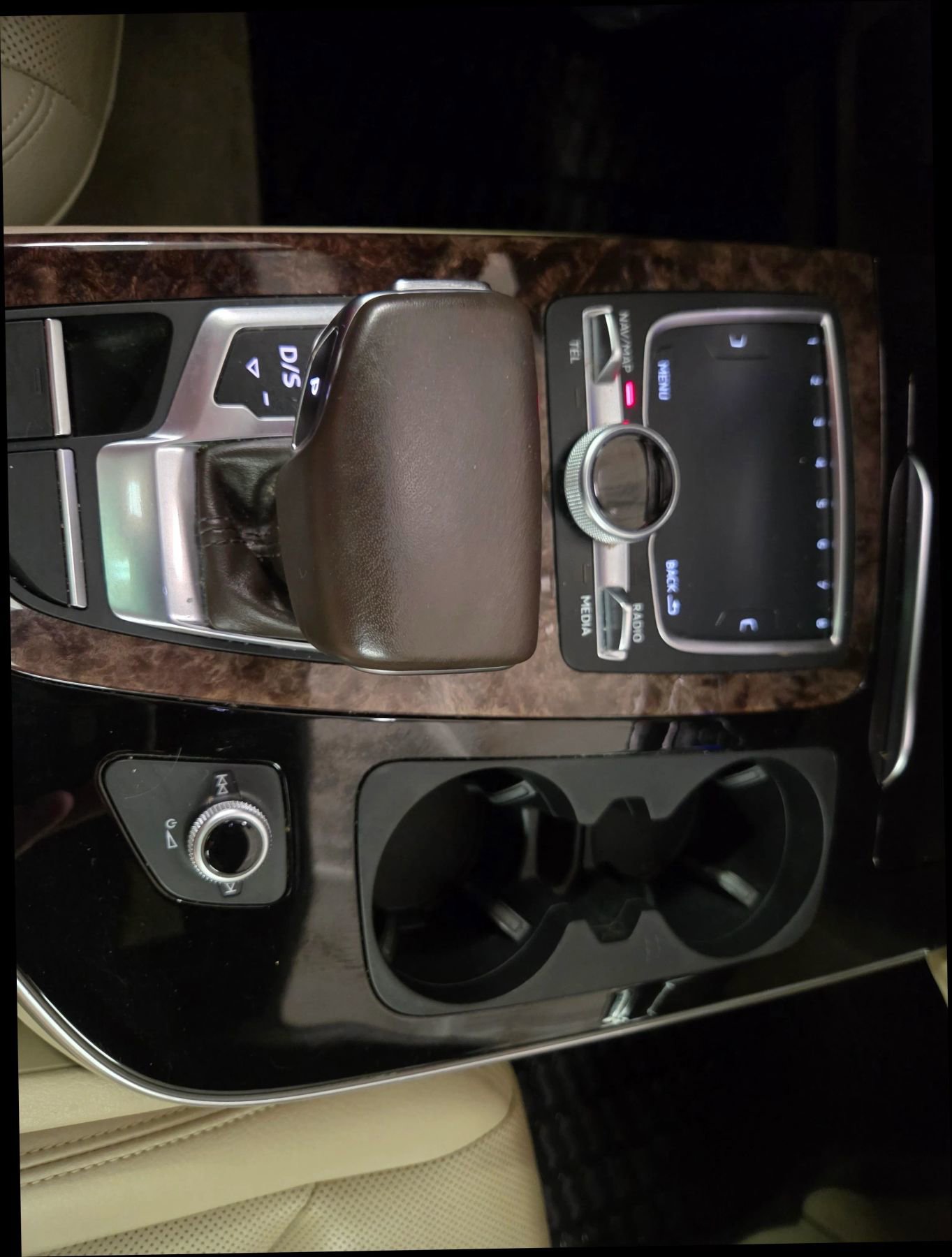 Used 2018 Audi Q7 3.0T Prestige image 28