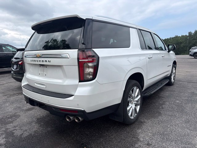 Used 2022 Chevrolet Suburban High Country AWD/4WD image 6