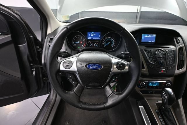 Used 2012 Ford Focus SEL FWD image 23