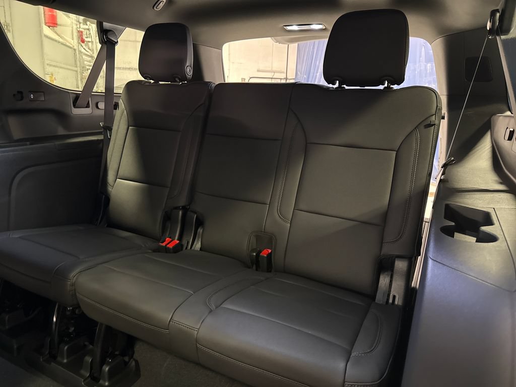 New 2026 Chevrolet Suburban Z71 w/ Z71 Off-Road Package AWD/4WD image 46