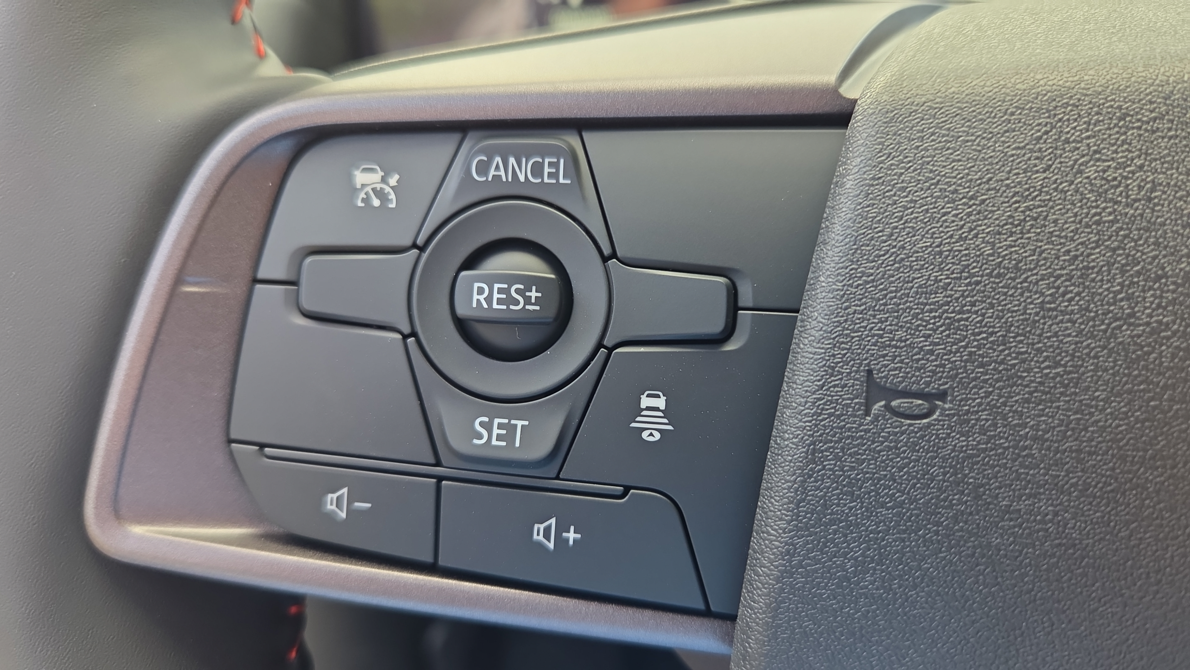 New 2027 Nissan Sentra SR w/ Floor Mat Package FWD image 24
