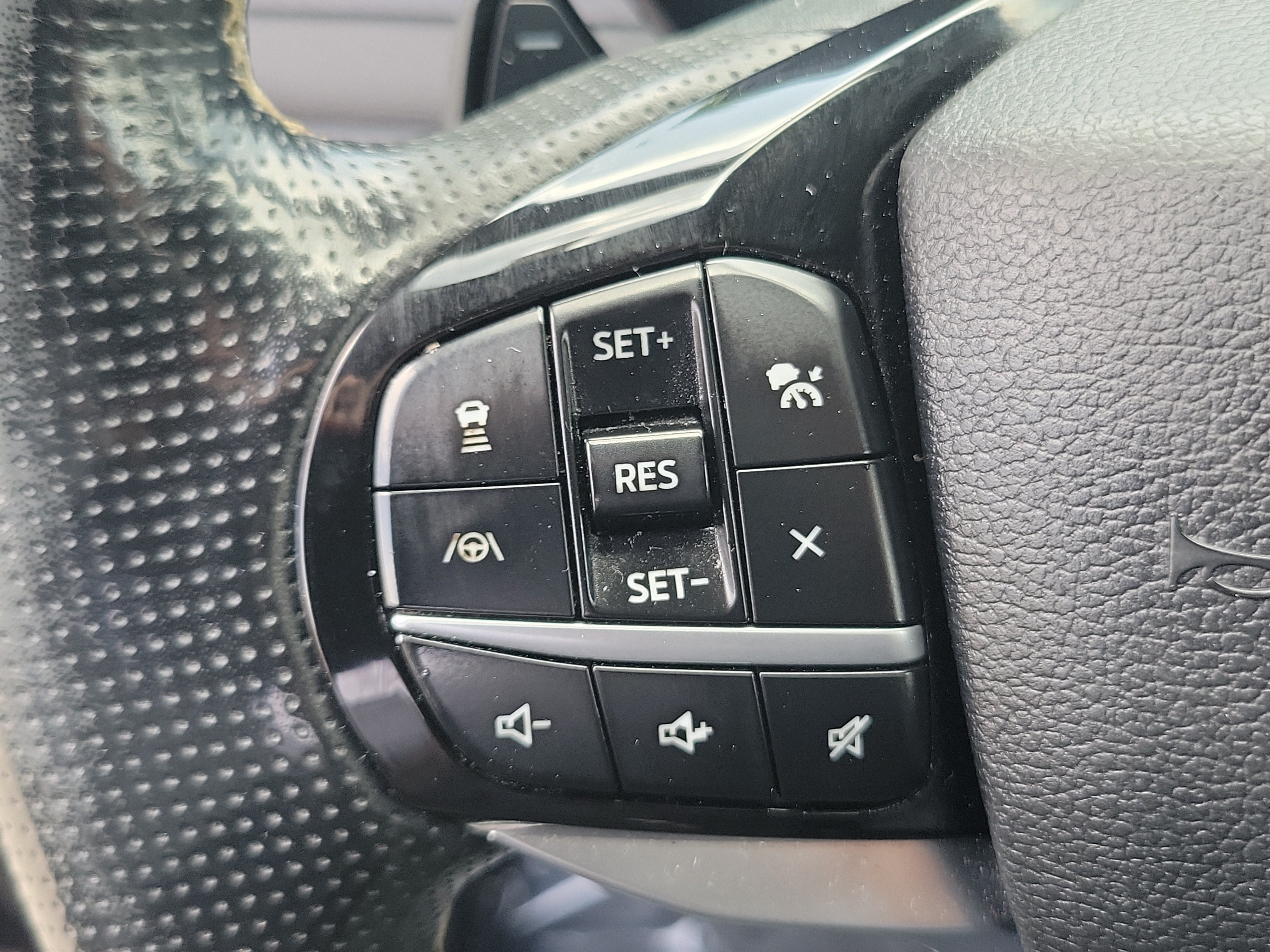 Used 2021 Ford Explorer ST w/ Equipment Group 401A AWD/4WD image 21
