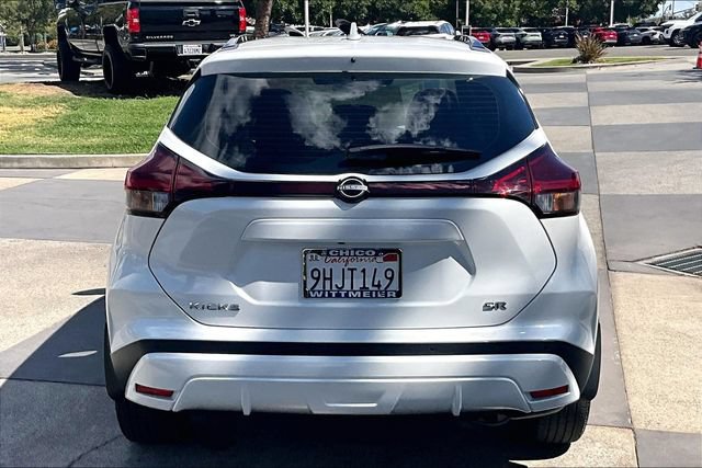 Used 2023 Nissan Kicks SR w/ SR Premium Package FWD image 4