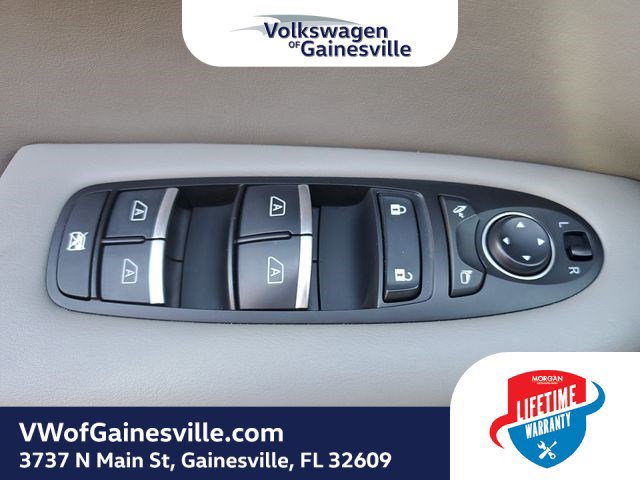 Used 2023 INFINITI QX50 Sensory image 21