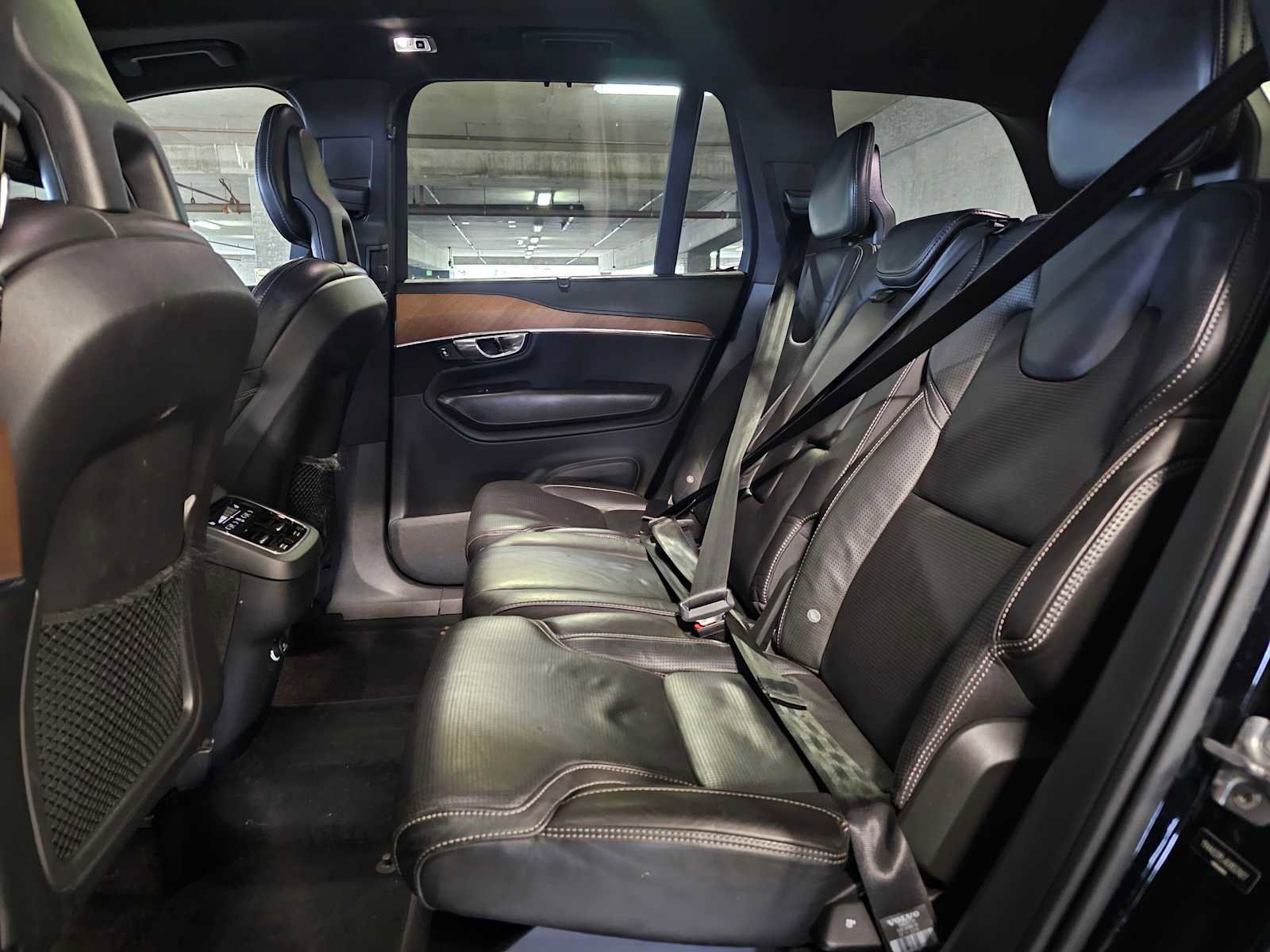 Used 2016 Volvo XC90 T6 Inscription w/ Vision Package AWD/4WD image 31