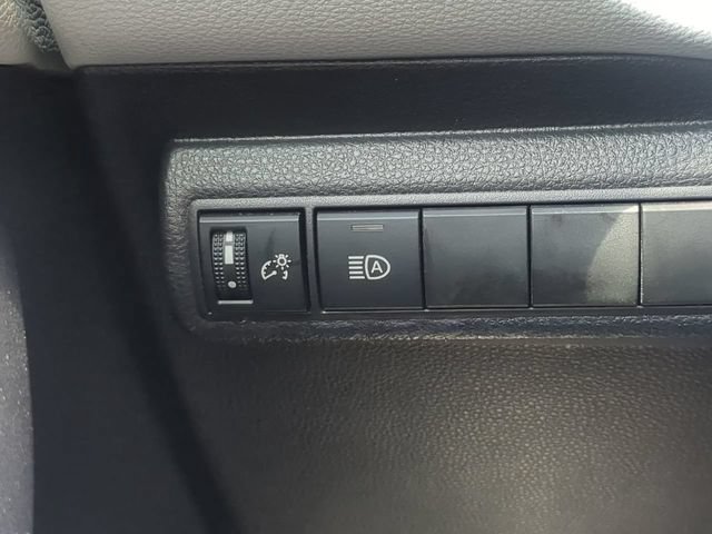 Used 2025 Toyota Corolla SE FWD image 25