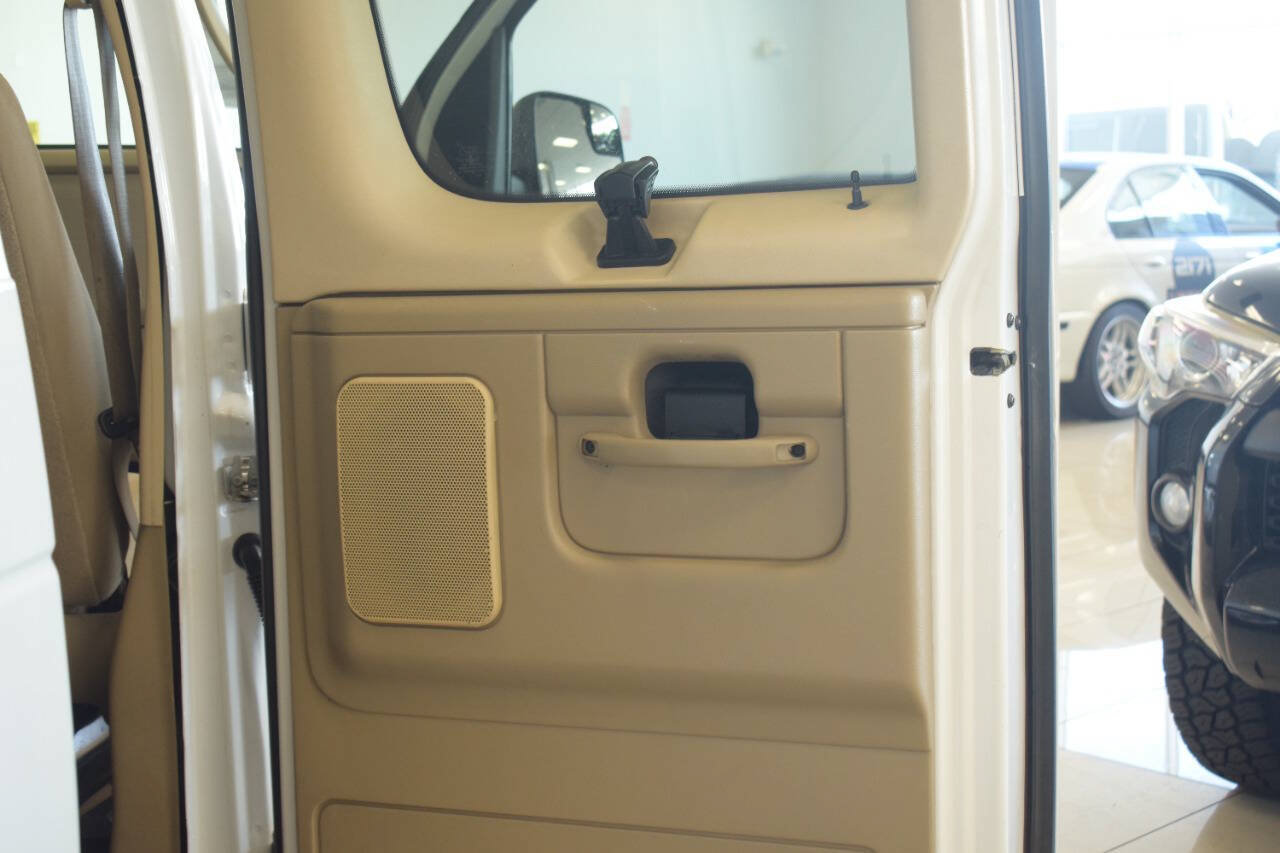 Used 2014 Ford E-350 and Econoline 350 XLT RWD image 70