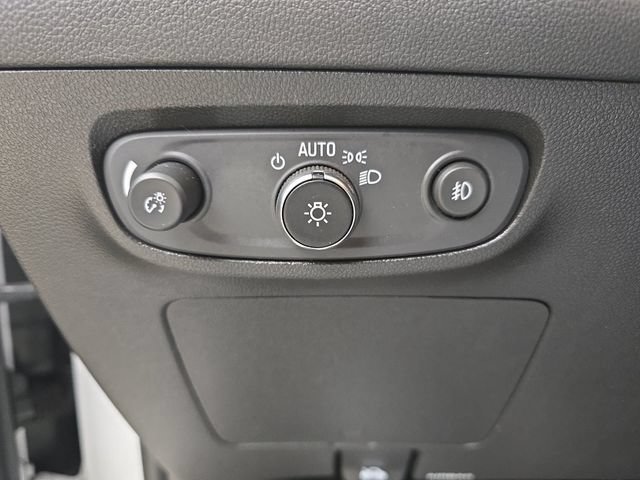 Used 2023 Buick Encore GX Essence w/ Experience Buick Package FWD image 38