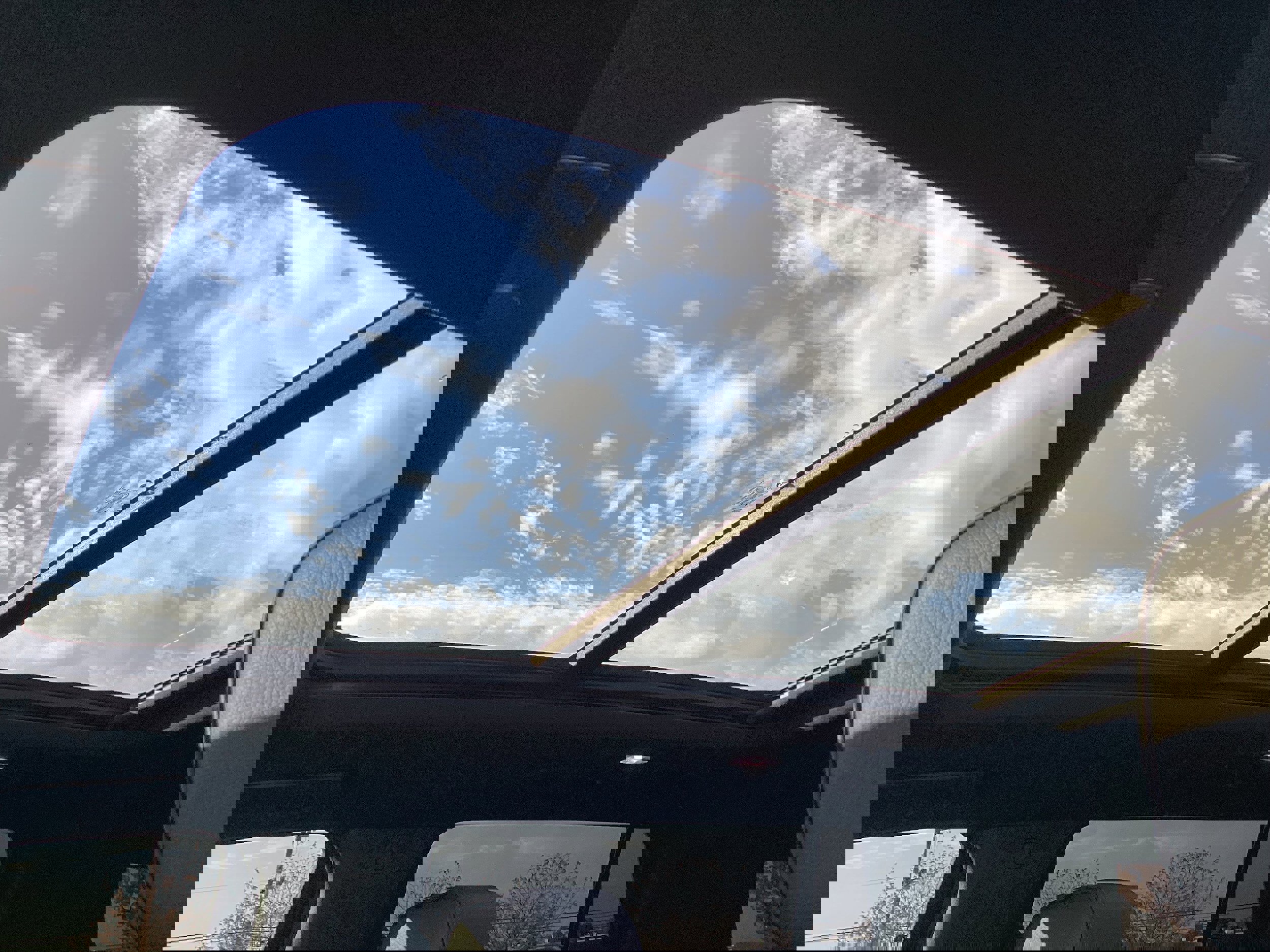 Used 2024 GMC Yukon Denali w/ Denali Reserve Package image 20