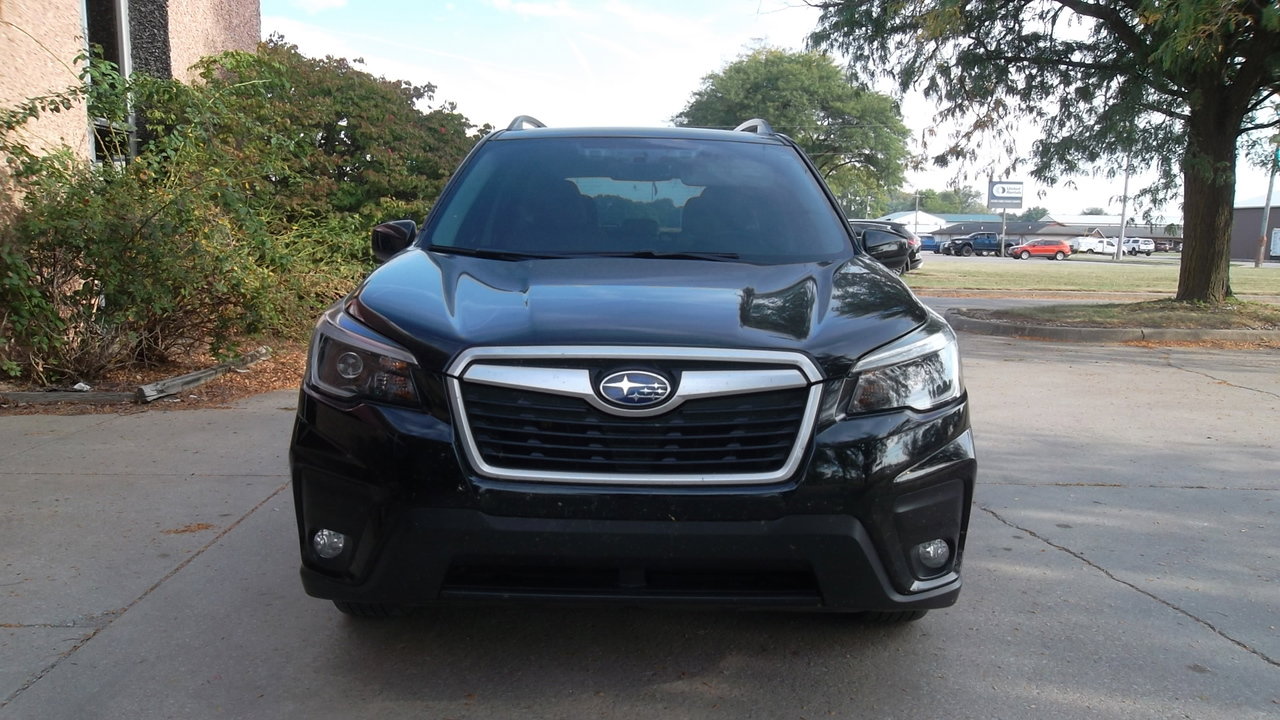 Used 2021 Subaru Forester Premium image 4
