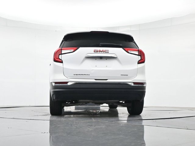 Used 2024 GMC Terrain SLT AWD/4WD image 42