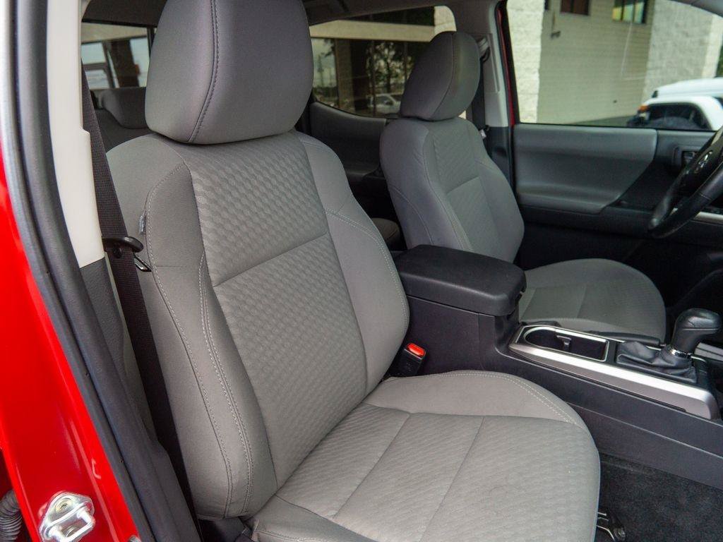 Used 2022 Toyota Tacoma SR5 w/ Technology Package RWD image 24