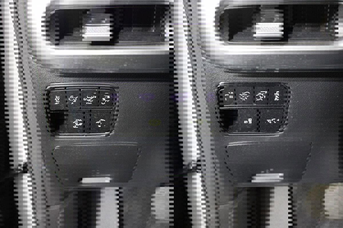 Used 2026 Hyundai Ioniq 9 SE image 13