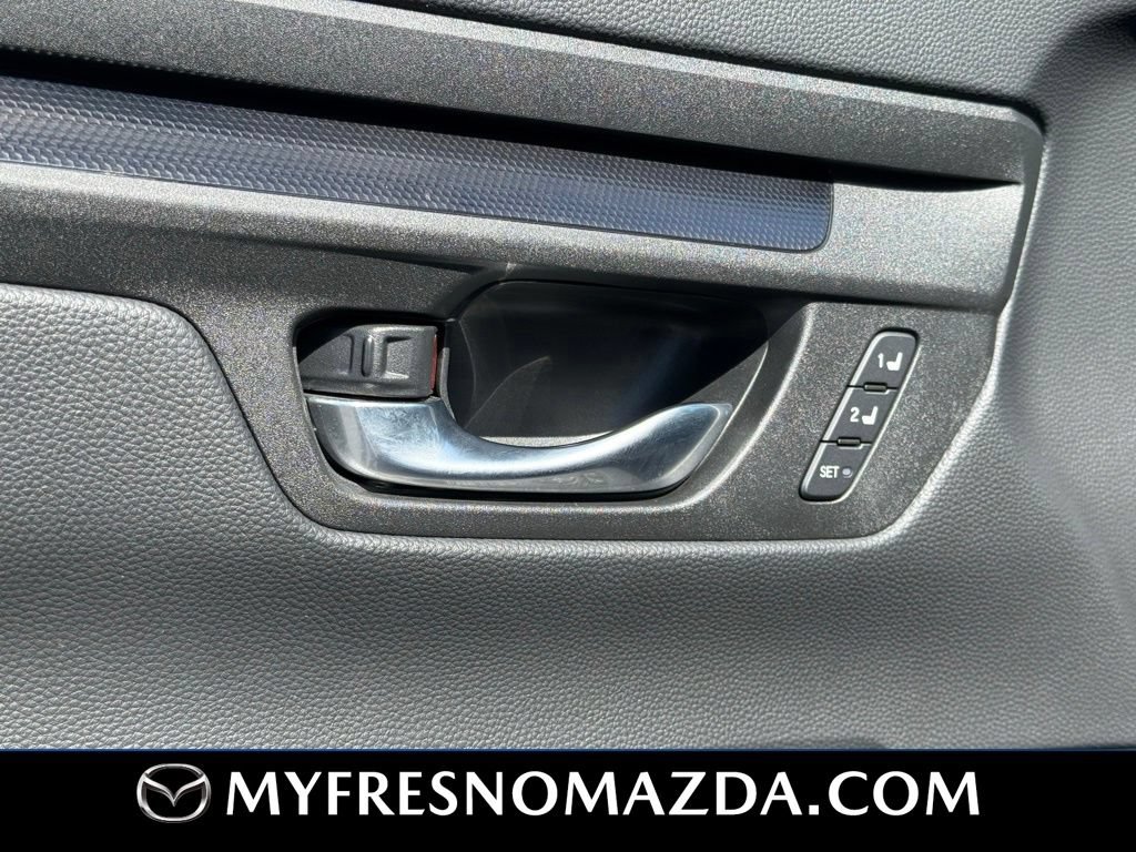 Used 2025 Honda CR-V Sport-L image 37
