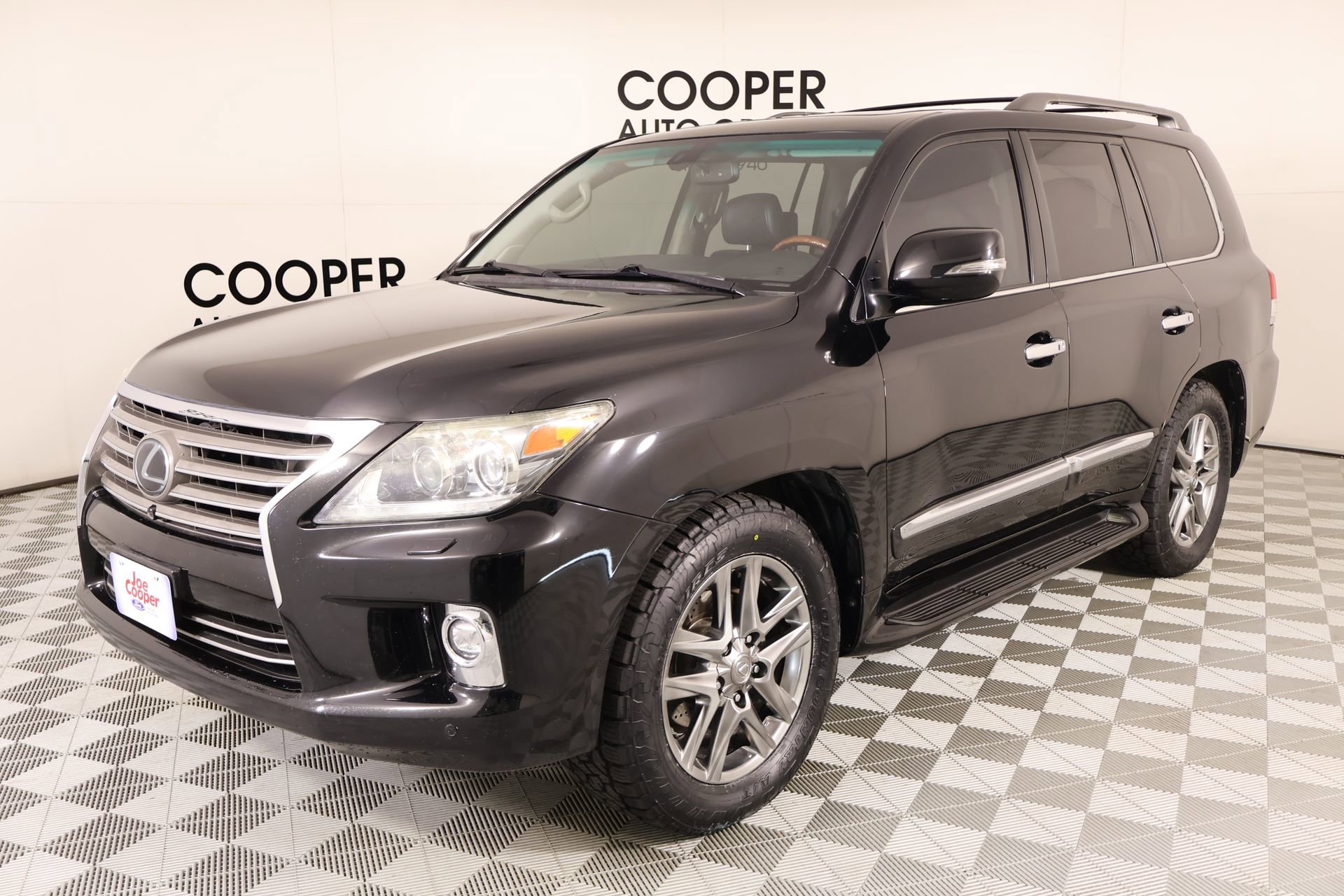 Used 2015 Lexus LX 570 4WD image 12