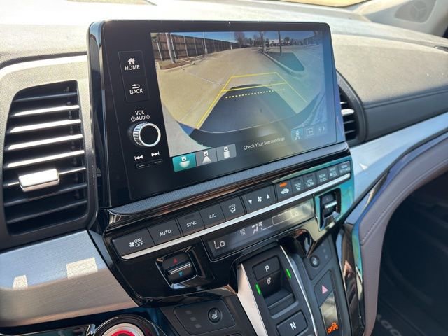 New 2026 Honda Odyssey Touring image 9