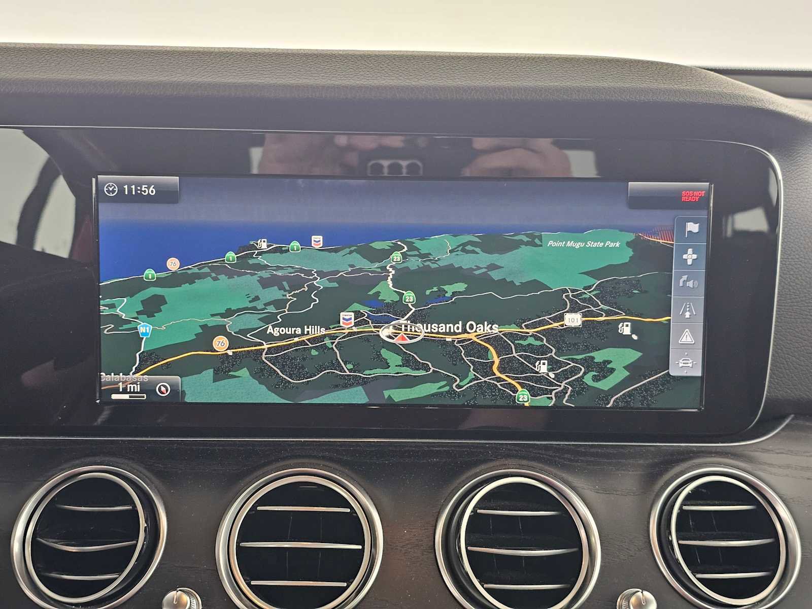 Used 2017 Mercedes-Benz E 300 image 25