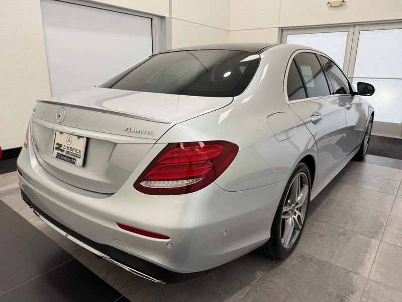 Used 2018 Mercedes-Benz E 400 4MATIC Sedan image 2