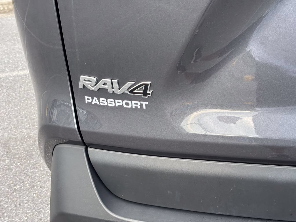 Used 2024 Toyota RAV4 LE AWD/4WD image 13