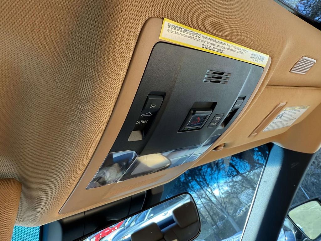 Used 2025 Lexus ES 350 w/ Premium Package image 27