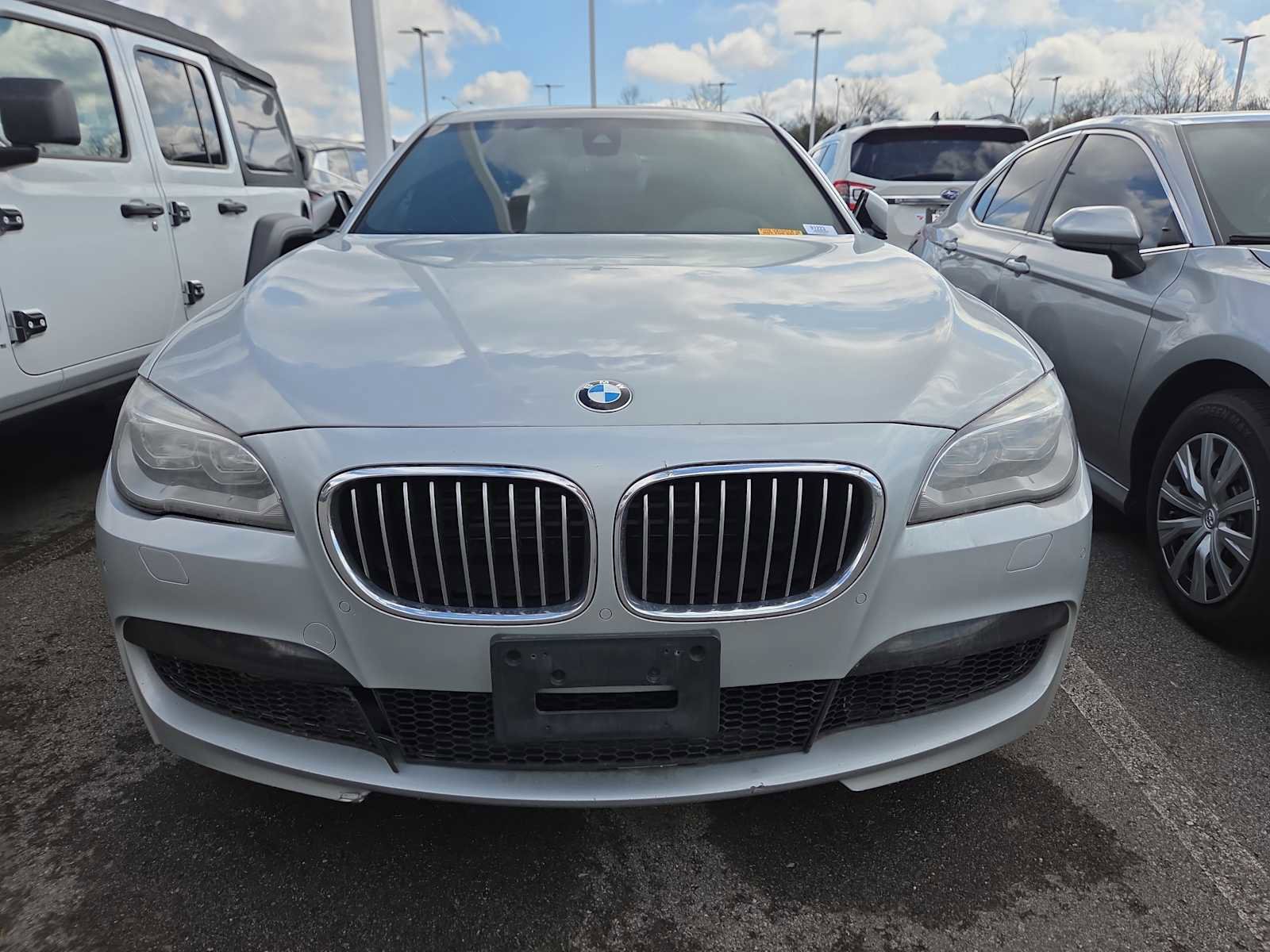 Used 2014 BMW 750Li xDrive image 9