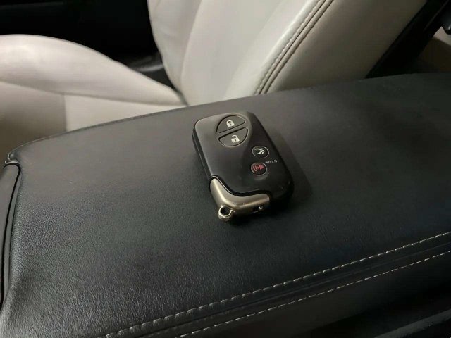 Used 2011 Lexus IS 350C w/ Luxury Pkg RWD image 87