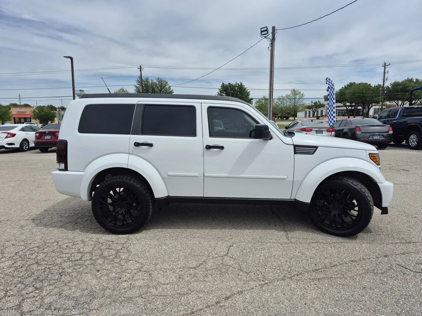 Used 2011 Dodge Nitro Heat RWD image 5
