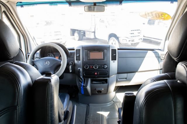 Used 2010 Mercedes-Benz Sprinter 2500 image 9