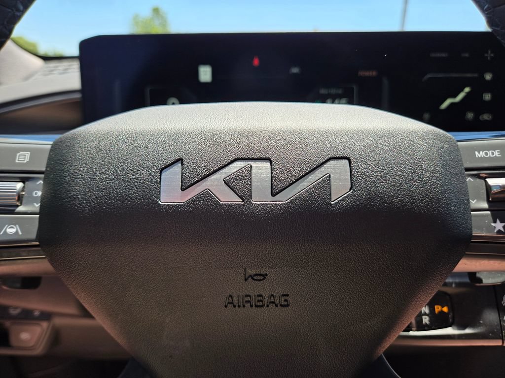 Certified 2024 Kia EV9 Light Long Range RWD image 26
