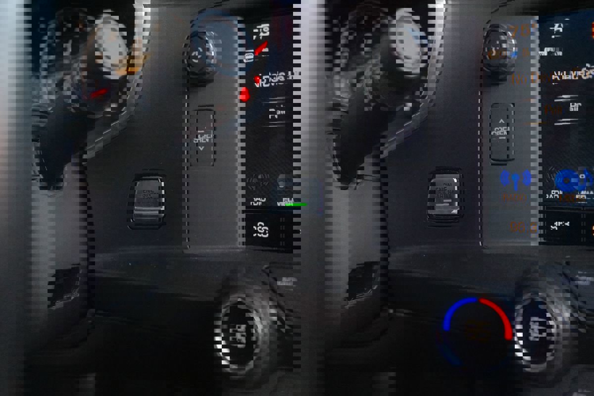 Used 2019 Chevrolet Corvette Grand Sport w/ Carbon Flash Badge Package image 22