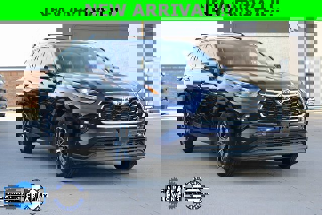 Used 2021 Toyota Highlander XLE