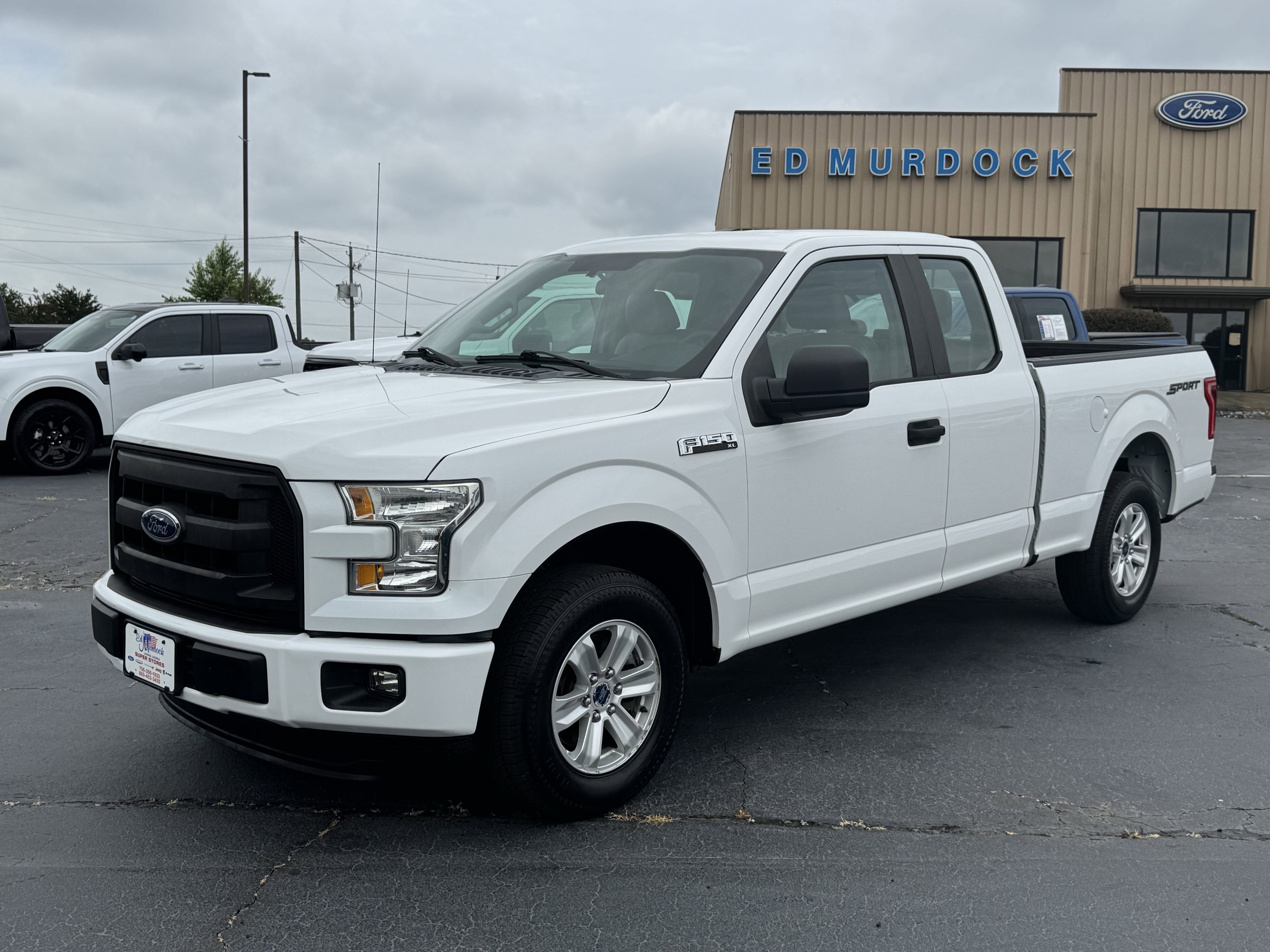 Used 2015 Ford F150 XL w/ Equipment Group 101A Mid RWD image 2