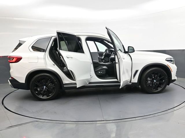 Used 2020 BMW X5 xDrive40i w/ Convenience Package image 41