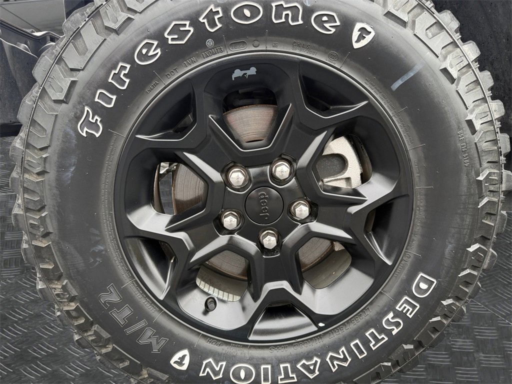 Certified 2023 Jeep Gladiator Willys image 20