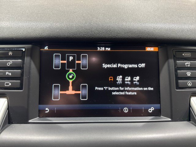 Used 2016 Land Rover Discovery Sport SE image 80