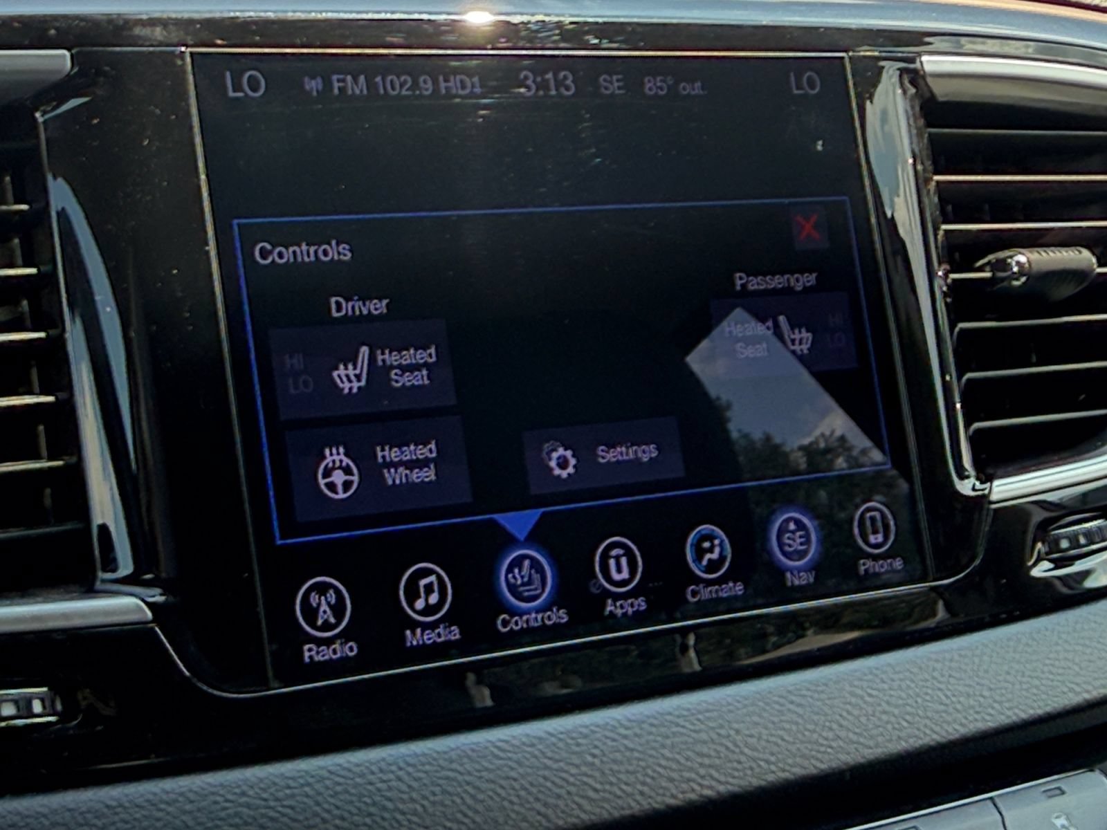 Used 2017 Chrysler Pacifica Touring-L Plus FWD image 36