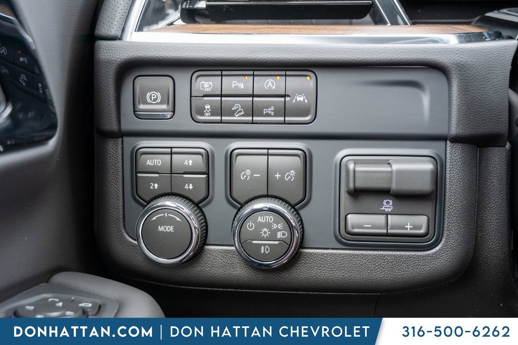 New 2026 Chevrolet Suburban High Country w/ Sun And Tow Package image 16