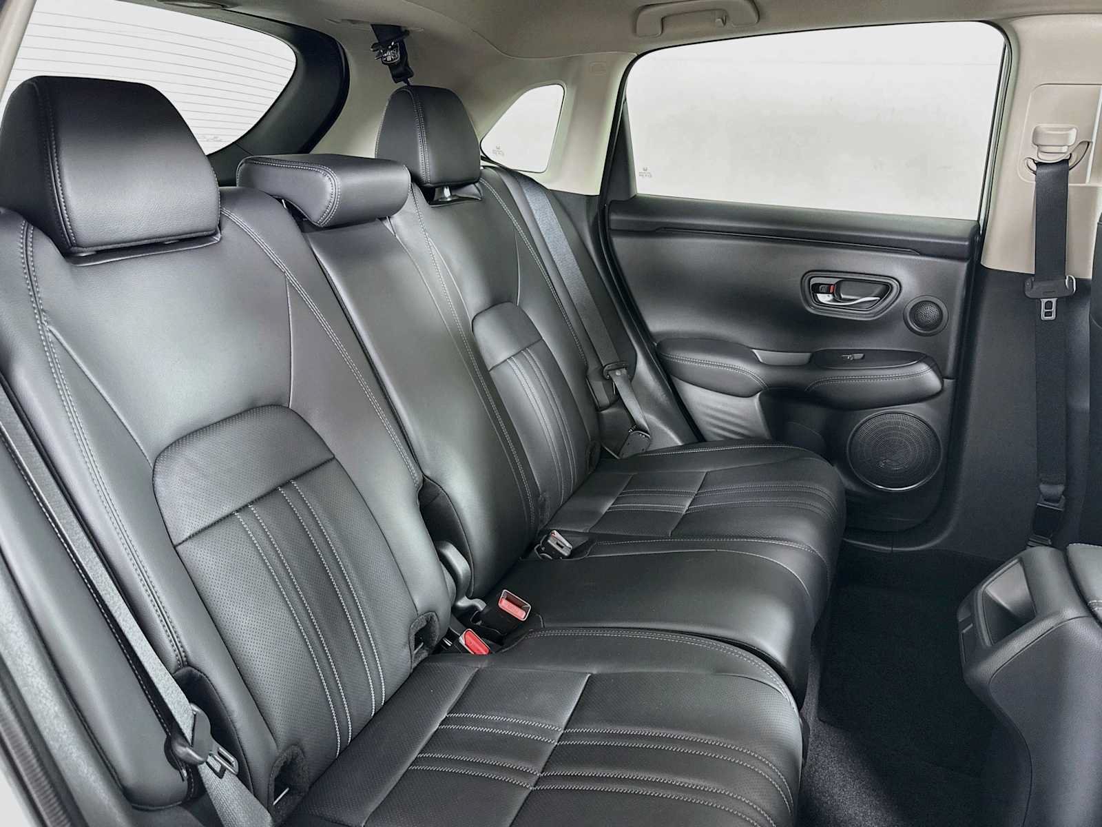 Certified 2026 Honda HR-V EX-L image 34