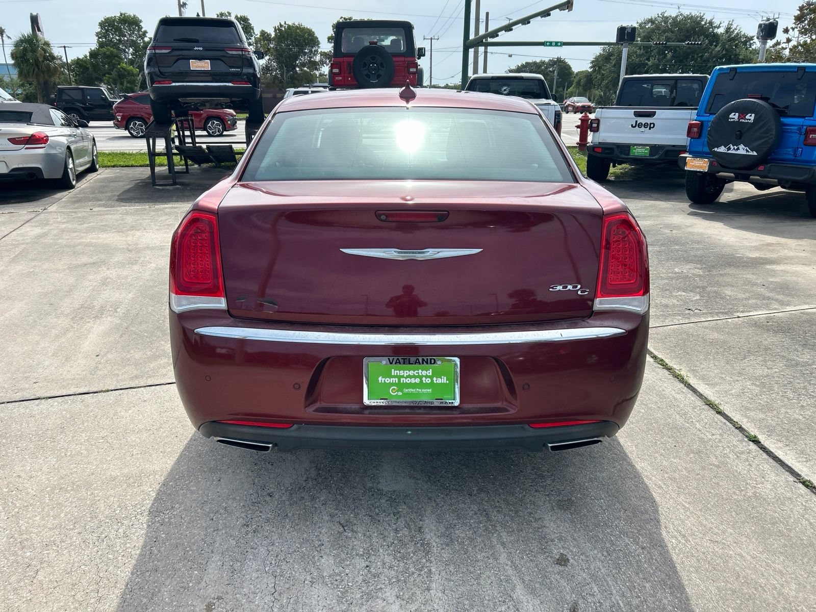 Used 2017 Chrysler 300 C w/ Safetytec Plus Group RWD image 4