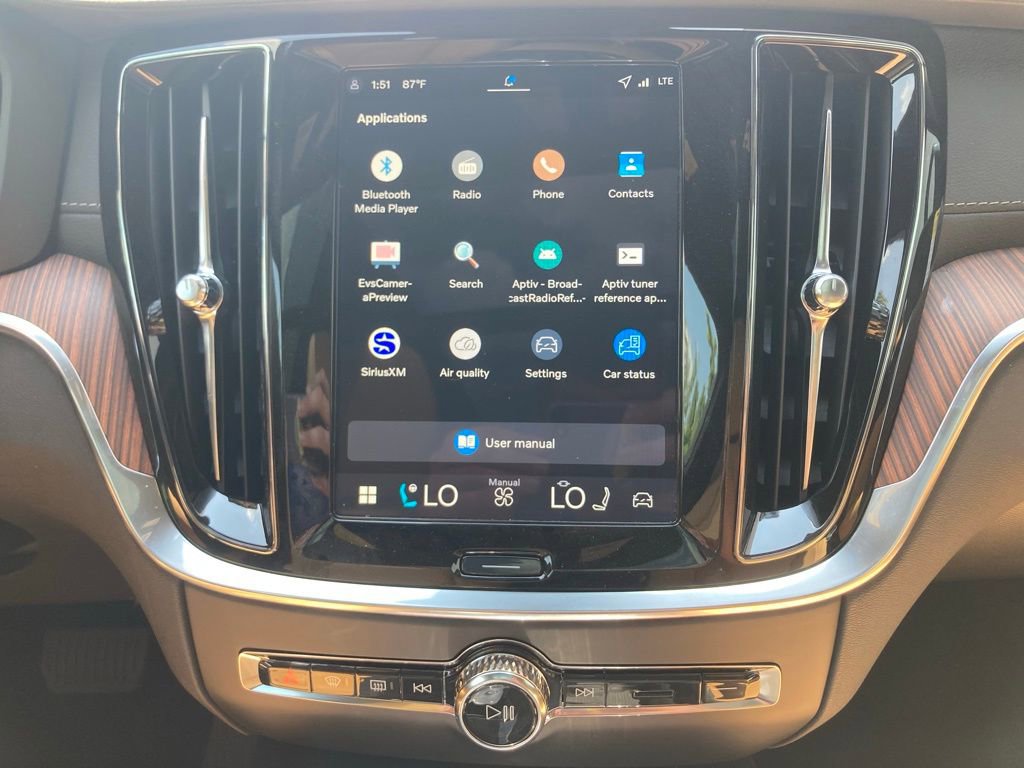 New 2026 Volvo V60 B5 Cross Country Ultra w/ Protection Package Premier image 11