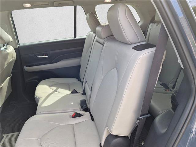 Used 2024 Toyota Grand Highlander AWD image 14