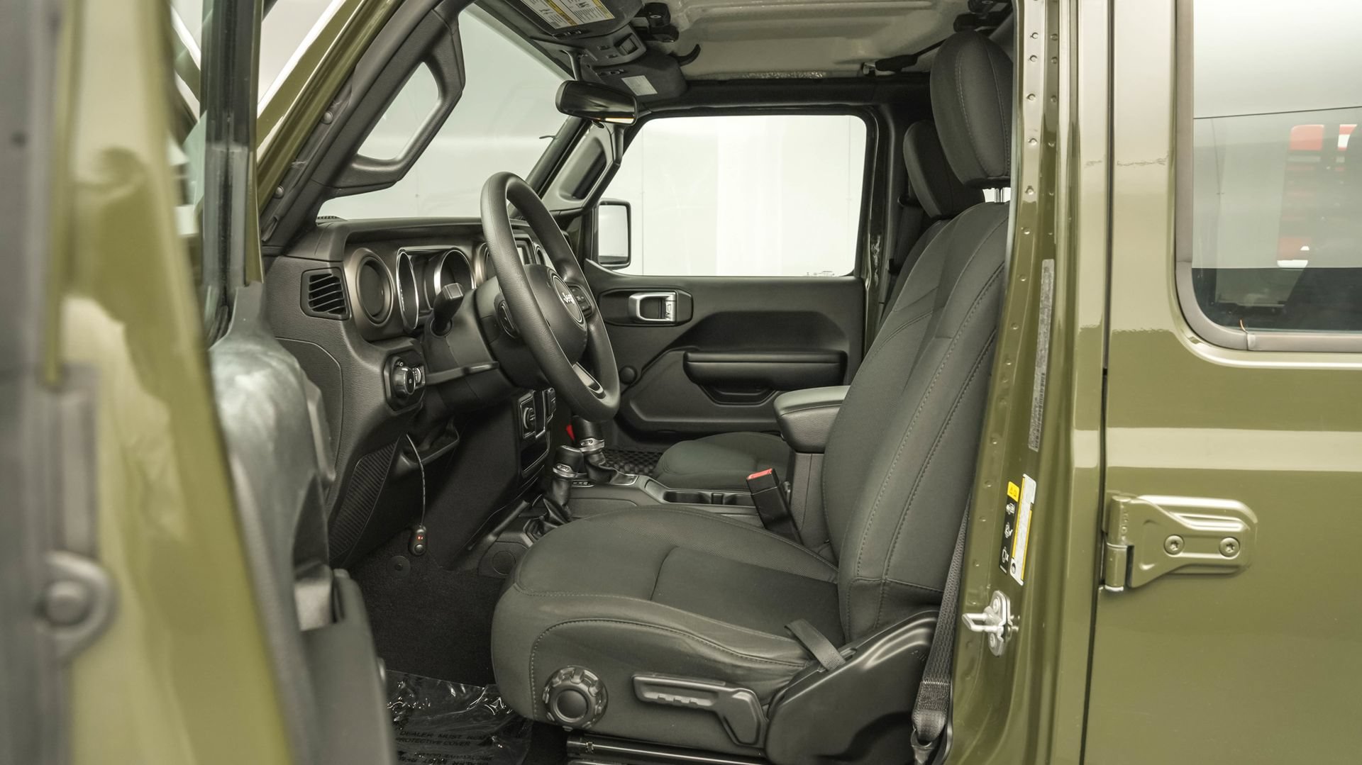 Used 2021 Jeep Wrangler Unlimited Sport AWD/4WD image 6