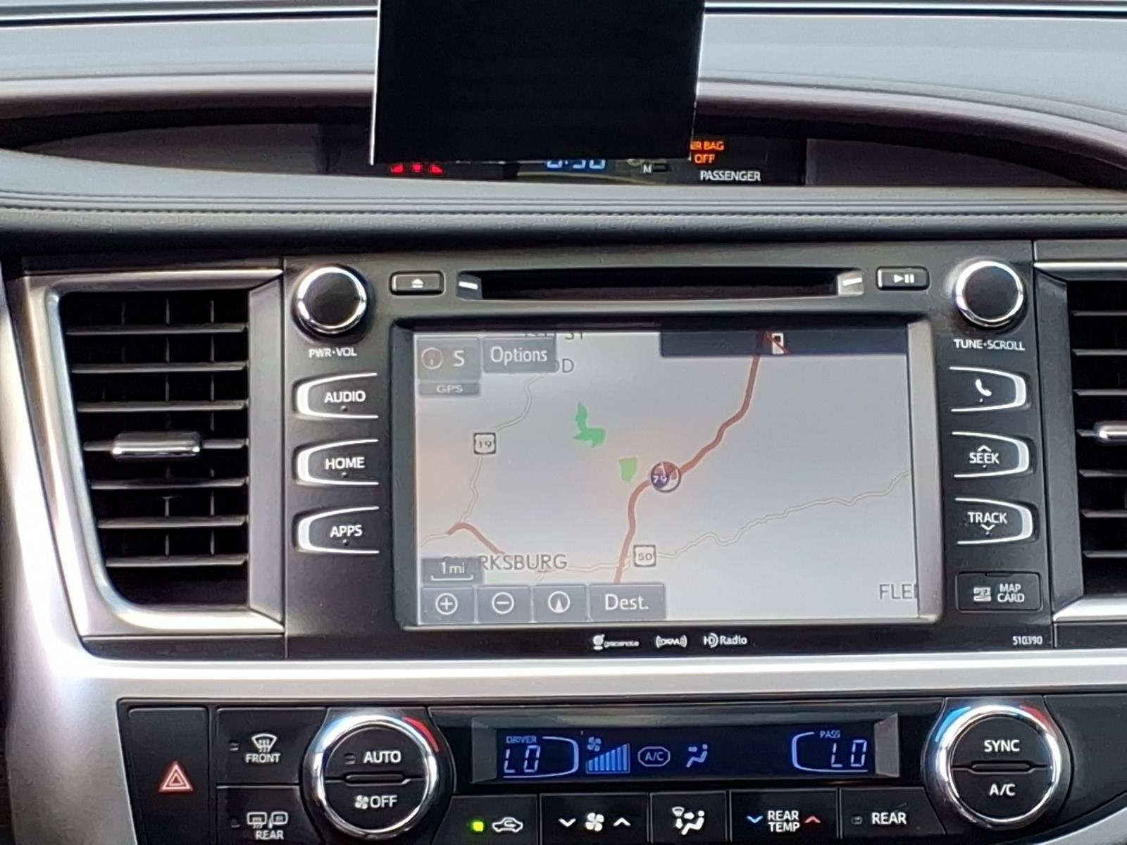 Used 2019 Toyota Highlander XLE AWD/4WD image 27